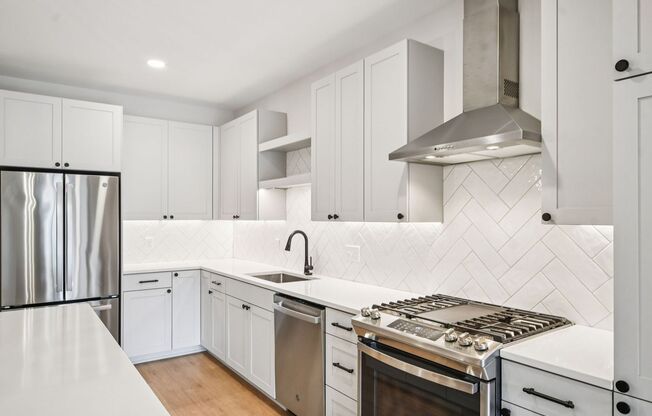 1 bed, 1 bath, 1,031 sqft, $3,045, Unit 310