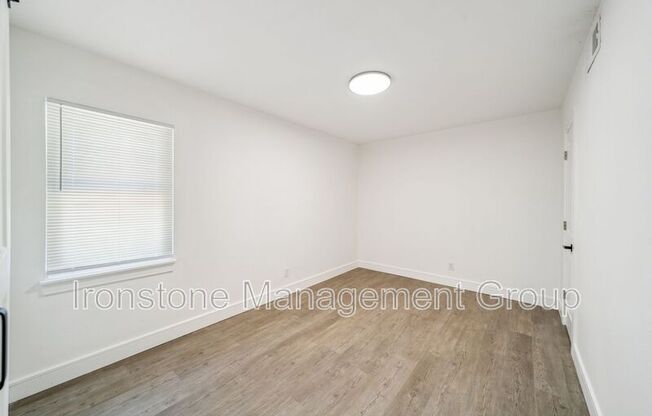 3167 E 49 ST