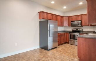 3 beds, 2 baths, $1,550