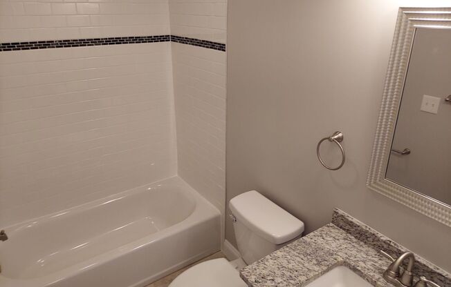 1 bed, 1 bath, $1,495, Unit 134 E. Broad #B3