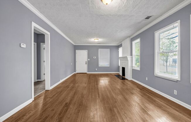 Charming 3 Bedroom, 2 Bathroom Home in the Heart of Atlanta!