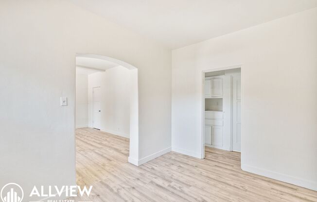 1 bed, 1 bath, $1,795, Unit Unit 323 W Hill St