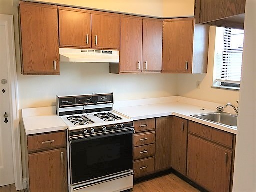 303 - 226 McCully Street