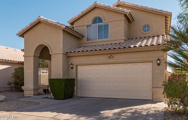 Charming and spacious 4 bed, 2.5 bath in Pointe Mountainside Phoenix!!