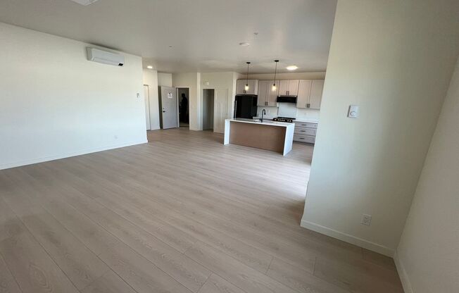 2 beds, 2 baths, 1,070 sqft, $2,025, Unit 304