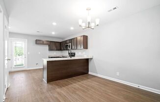 2 Bedroom Condo For Rent Near Madison Street!