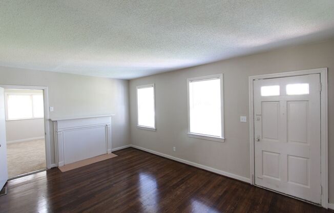 3 BR 1BA - Cute and Classic Charmer!!