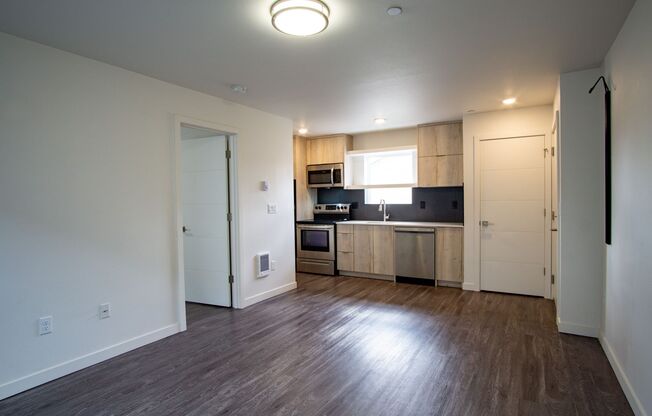 Contemporary 1-Bed Flat w/ DW, W/D & 2 WEEKS FREE!