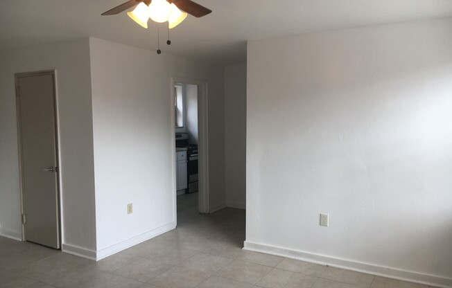 2 beds, 1 bath, $1,795, Unit 411C