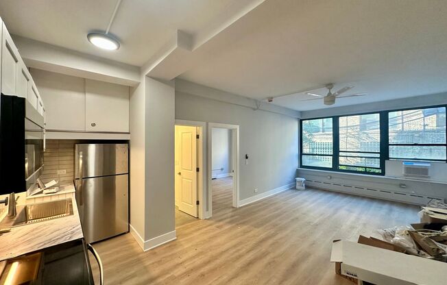 1 bed, 1 bath, 700 sqft, $1,835, Unit 418-0112