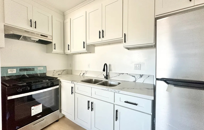 Studio, 1 bath, 250 sqft, $1,550, Unit 6021