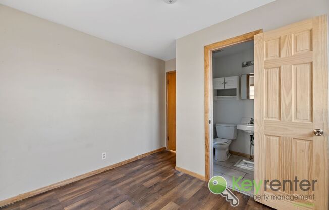 3 beds, 2 baths, $1,200