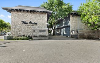 2 beds, 1 bath, 800 sqft, $1,250, Unit 113