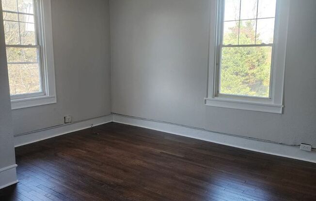 Renovated 2 Bedroom Apartment in Northside!