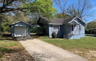3 Bedroom 1 Bathroom House in Mobile