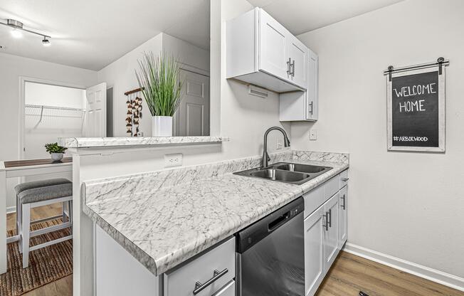 2 beds, 2 baths, 942 sqft, $1,349