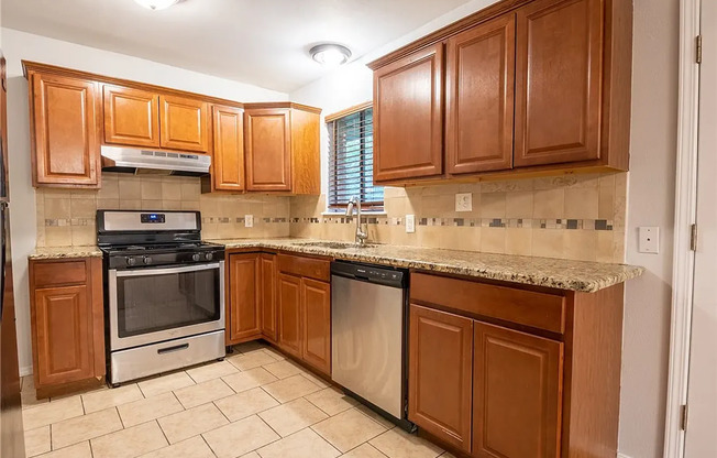 3 beds, 1 bath, $1,199