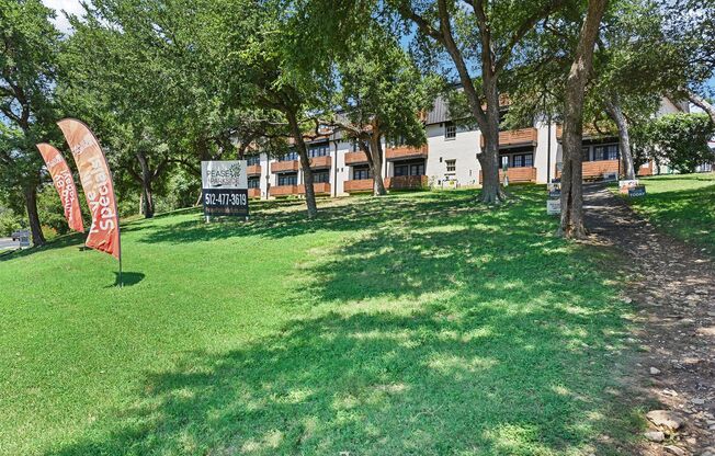 1 bed, 1 bath, 565 sqft, $1,260, Unit A-205