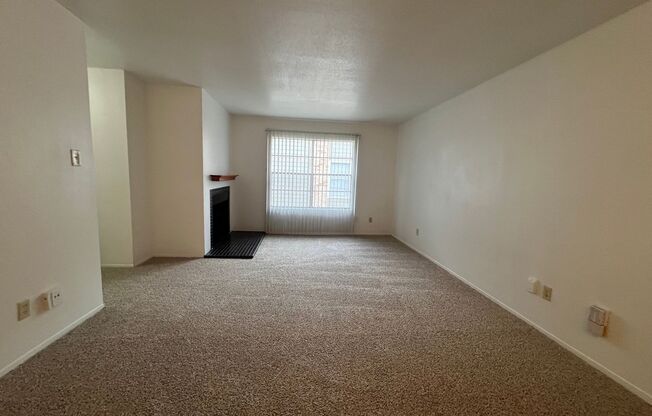 2 beds, 2 baths, 1,000 sqft, $1,225, Unit 414
