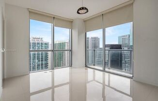 1060 Brickell Ave, Miami FL
