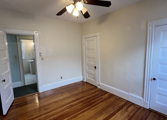 2 beds, 1 bath, 1,407 sqft, $2,600, Unit 2