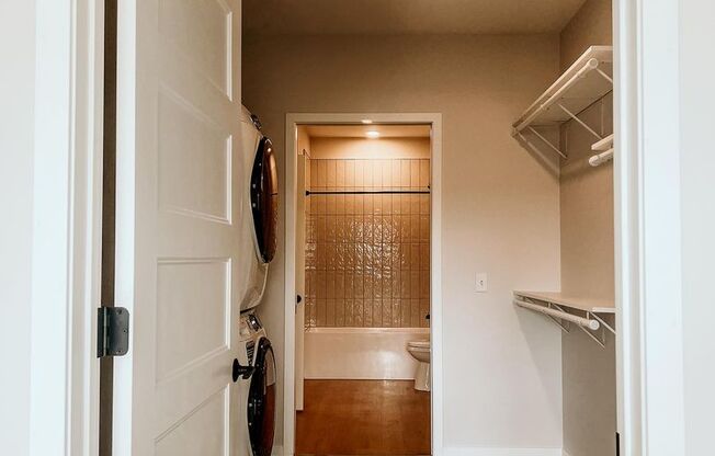 1 bed, 1 bath, 918 sqft, $2,495, Unit 206