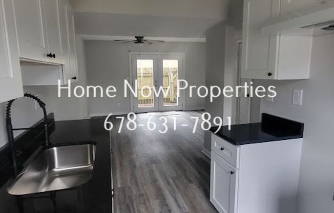 Modern Townhome w/ Granite Kitchen + Fenced Yard – Move-In Ready