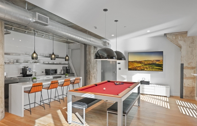 1 bed, 1 bath, 976 sqft, $3,400, Unit 512