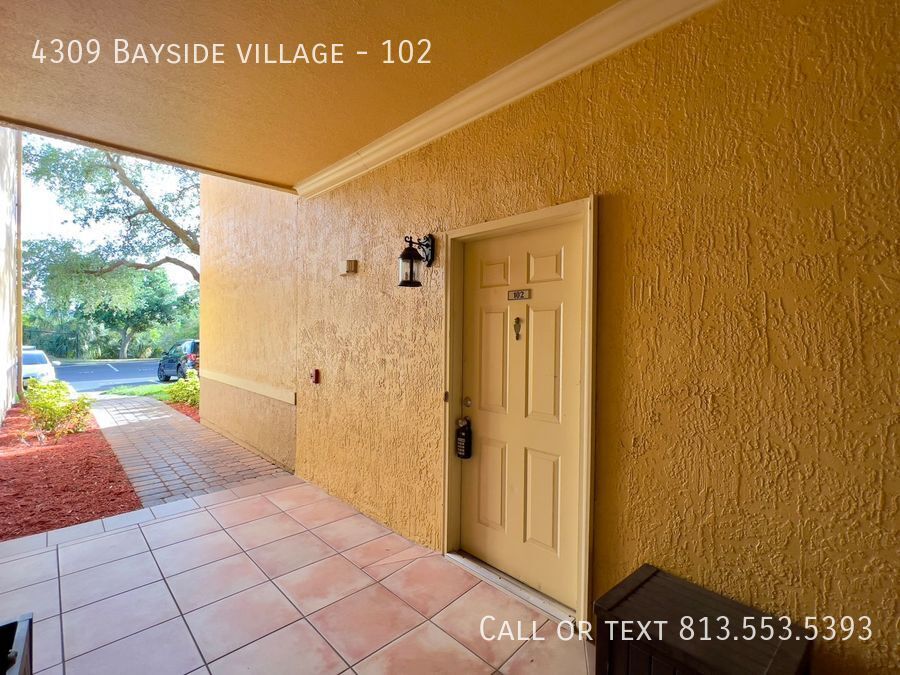 4309 BAYSIDE VLG DR