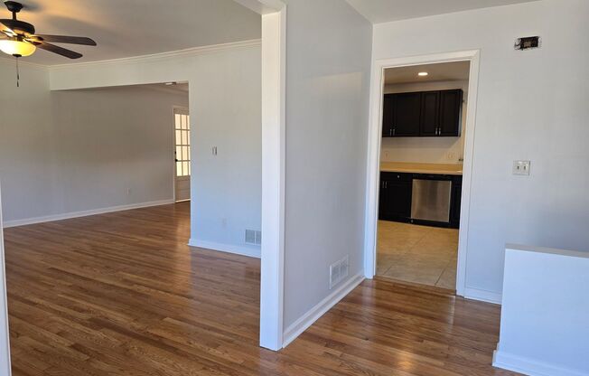 Remodeled 4Bd 3Bath home w Basement