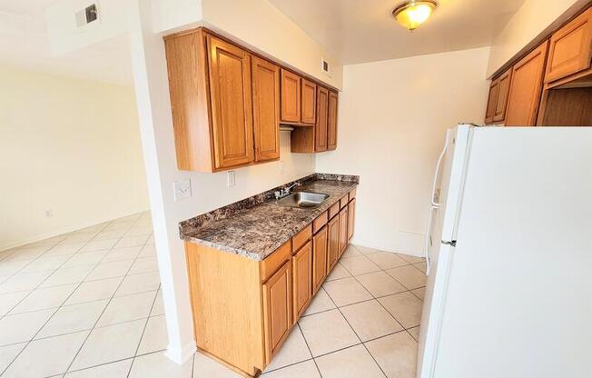 1708 HOOVER AVE