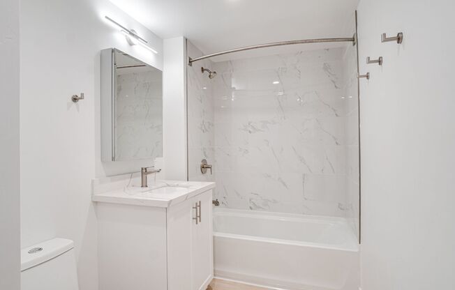1 bed, 1 bath, 605 sqft, $2,695, Unit 117