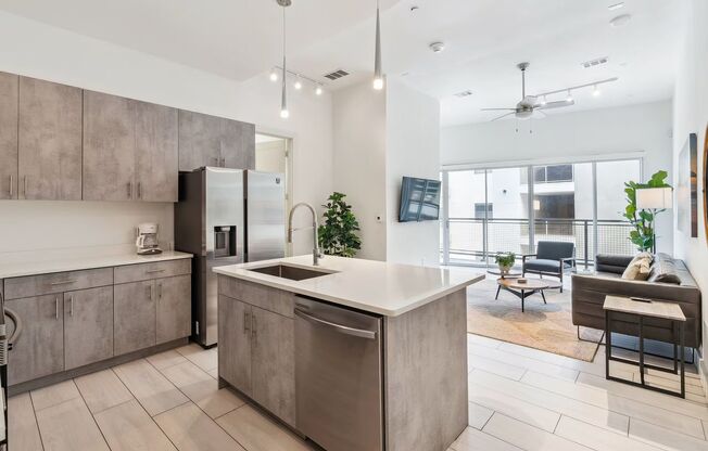1 bed, 2 baths, $1,799, Unit 404