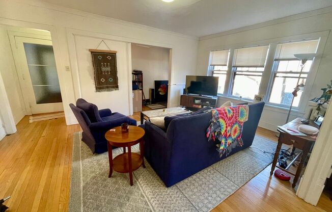 2518 N Lake Dr.