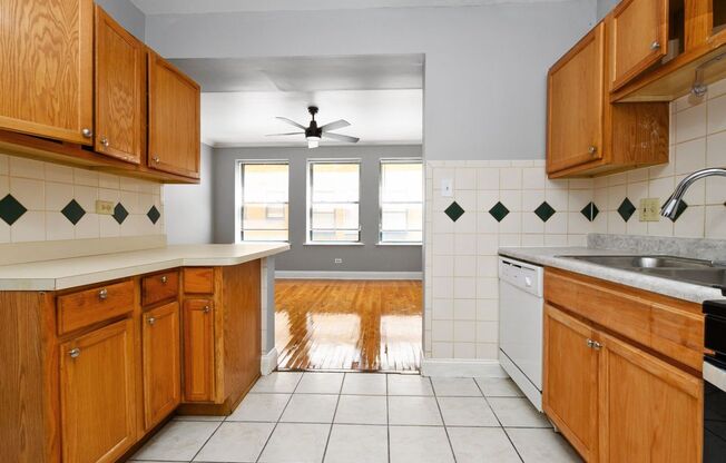 One Bedroom Unit in South Shore
