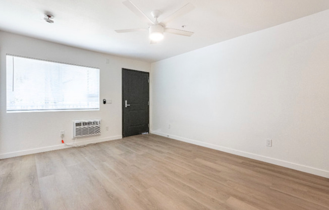 2 beds, 2 baths, 670 sqft, $2,495, Unit A-318- 88