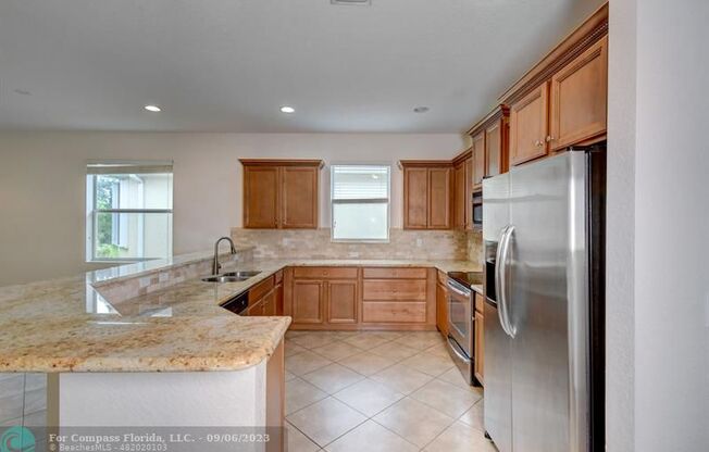 4198 NORTHWEST BURR OAK CT