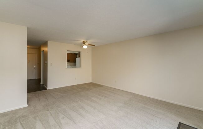 2 beds, 1.5 baths, $1,350, Unit 411 E Buttles Ave Apt. K