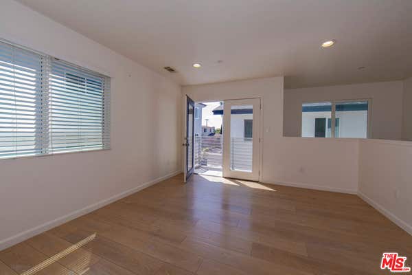 7834 1/2 FLIGHT AVE