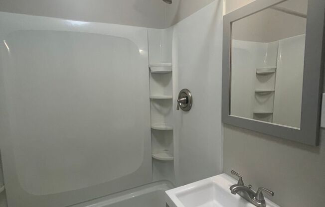 1 bed, 1 bath, 350 sqft, $1,299, Unit 321