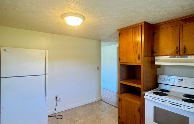 2 beds, 1 bath, 903 sqft, $1,190, Unit A-3