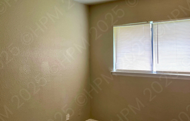 3 beds, 1 bath, $1,200