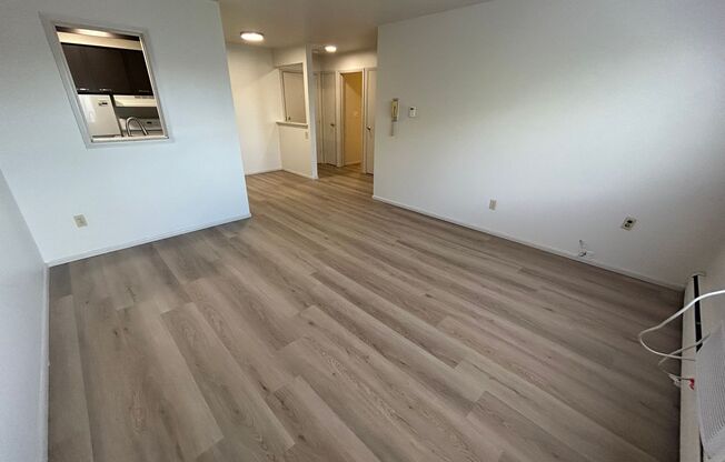 1 bed, 1 bath, $995, Unit 335