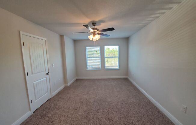 3 beds, 2.5 baths, 1,542 sqft, $1,900, Unit Hathaway Townhomes