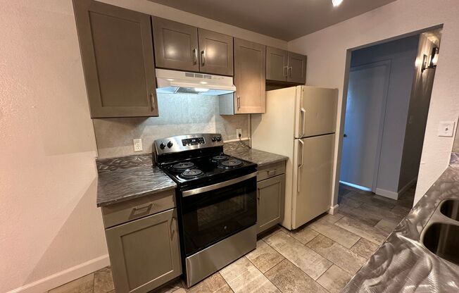 1 bed, 1 bath, $1,195, Unit # 96