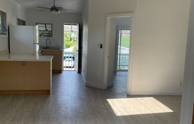673 Lawelawe St.   Aina Haina 2-bedroom.