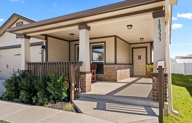 3 Bedroom, 2 Bath, Single Story Home in Highland Park
