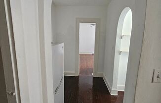 Studio, 1 bath, 650 sqft, $1,175, Unit 919 #13