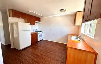 2 beds, 1 bath, $1,695, Unit Unit 1