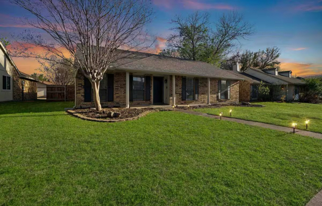 1310 THOREAU LN